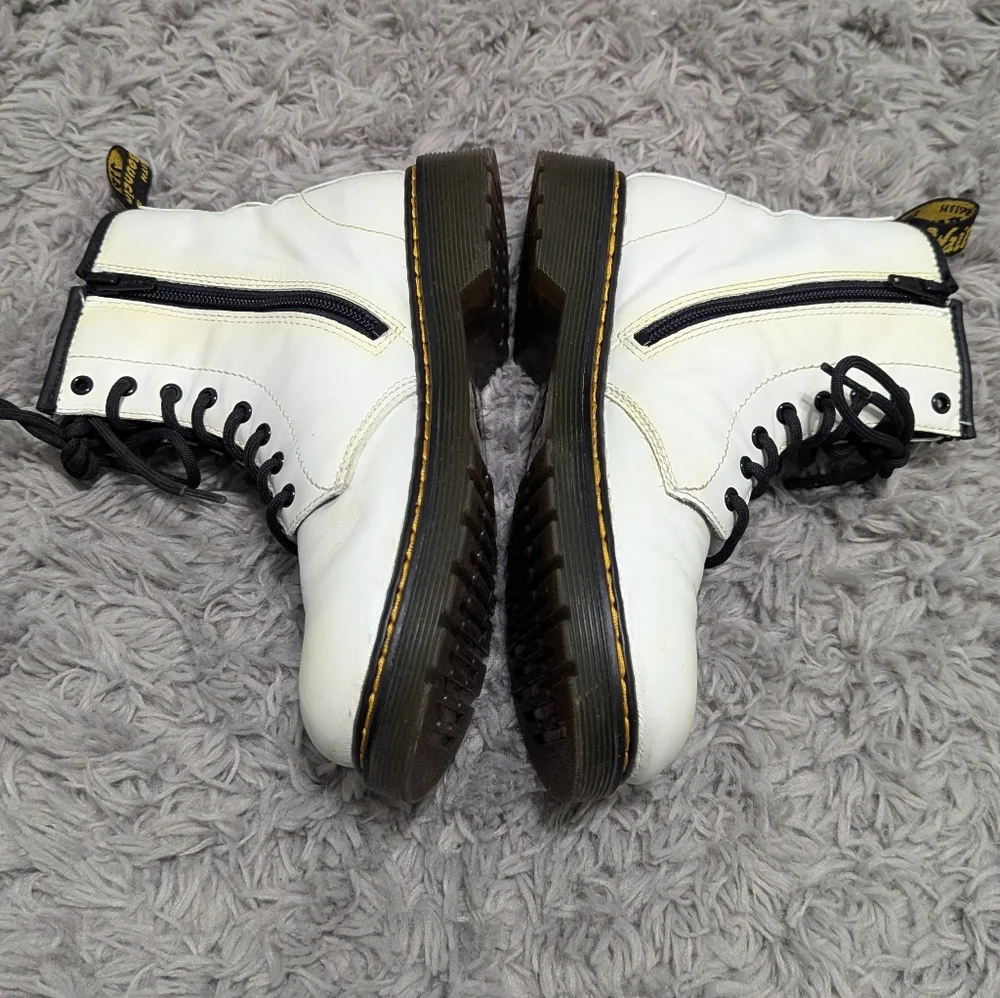🌸Dr. Martens 1460J White Zip‎ Up Lace Up Combat Boot Size 4